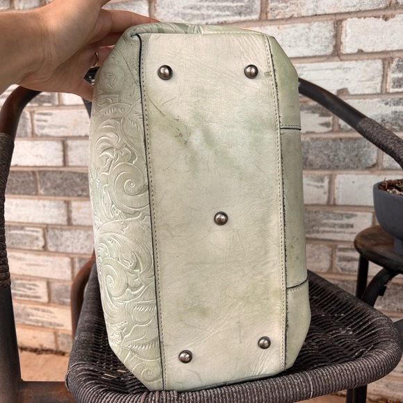 Patricia Nash Fiora Mint Green White Wax Leather Tooled Dome Satchel/Crossbody - Picture 6 of 9